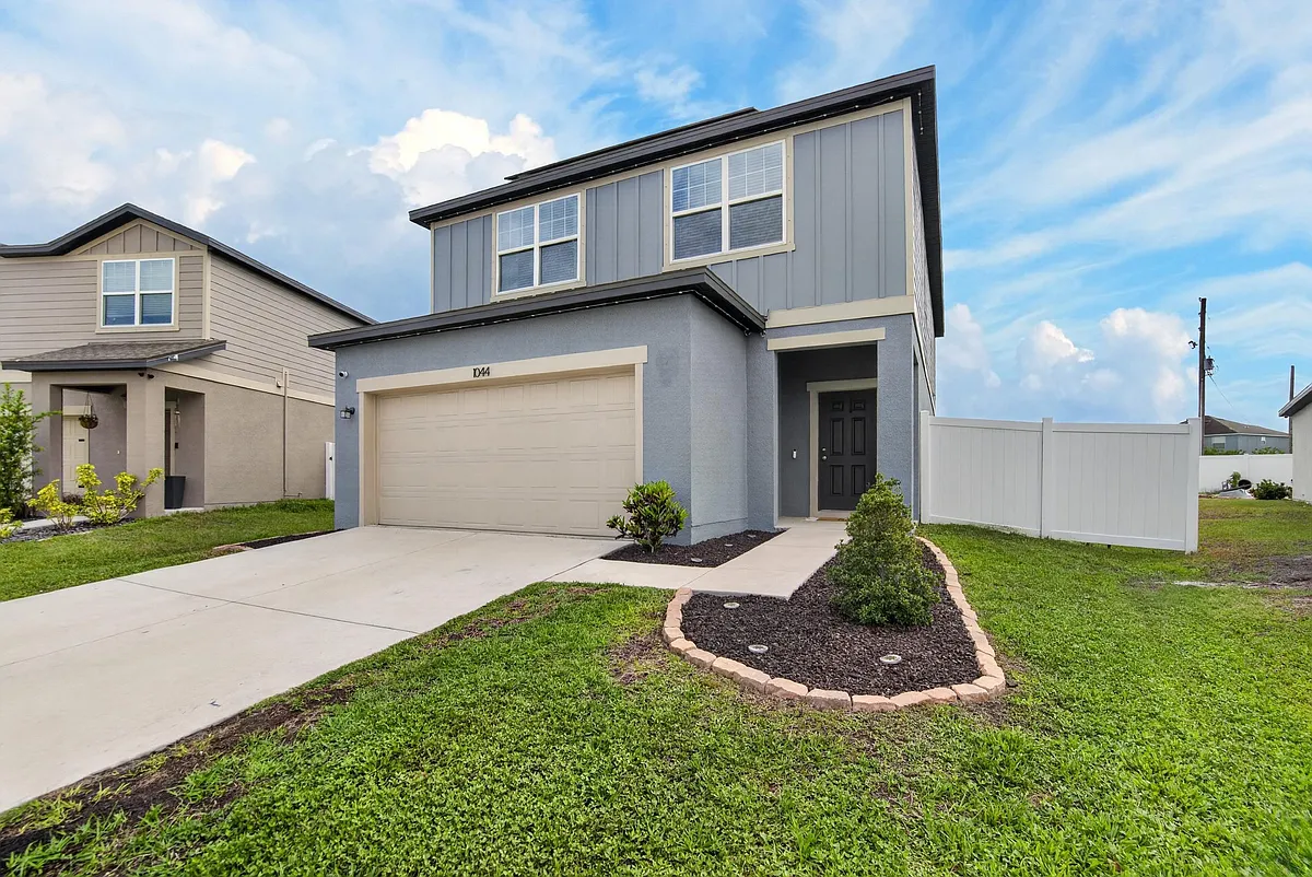 Building Photo - 1044 Kelly Fern Loop