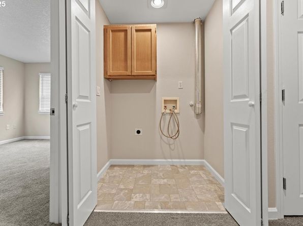 portland-oregon-53938011 picture