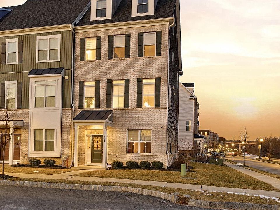 1st image of 501 Bennett St #22