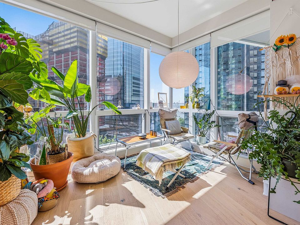 1st image of 77 Hudson St APT 1509