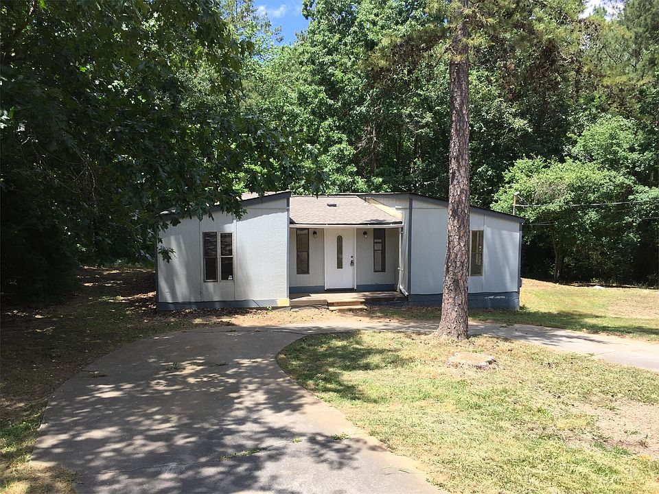 1st image of 30 Brent Cir SW