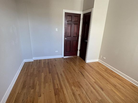 3rd image of 424 W Belmont Ave #1401