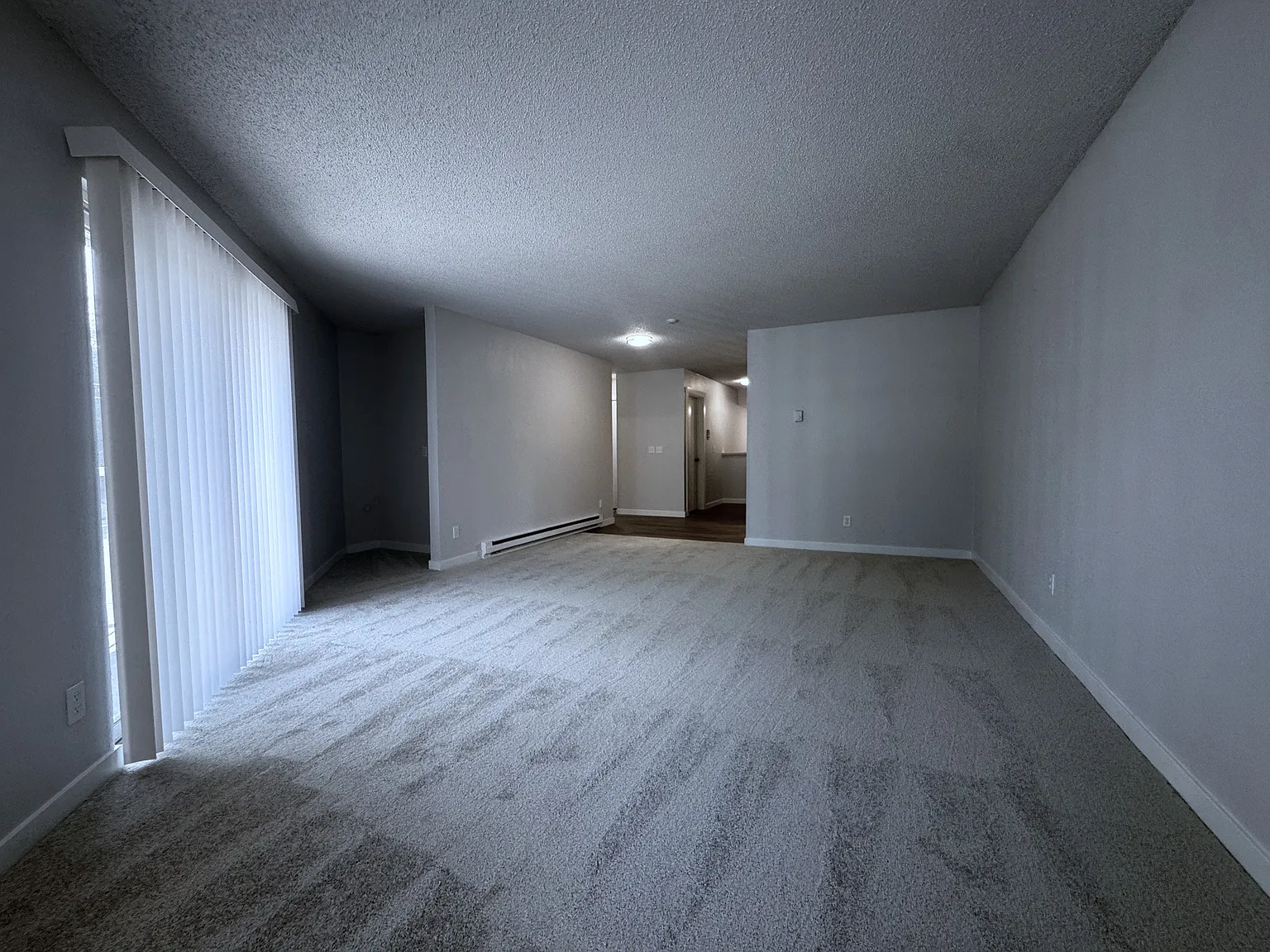 1 bed, 900 sqft, $2,250 — Photo 3