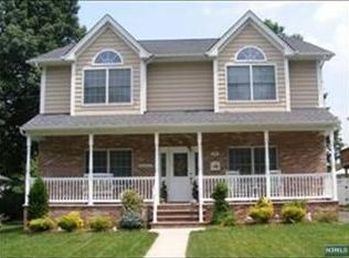 114 Raymond St, Hasbrouck Heights, NJ 07604