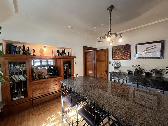 3rd image of 5947 North 35th STREET