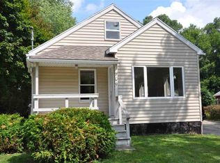 906 Phillips Ave, Jackson, MI 49203