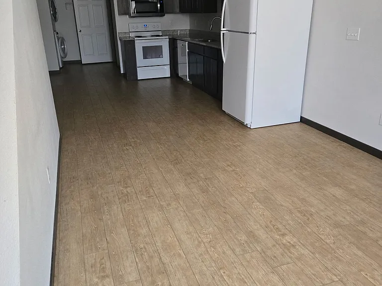 202 E Saint Francis St #16 — Photo 4