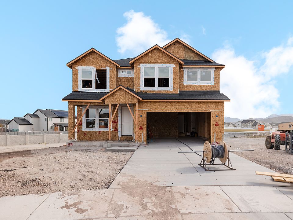 1st image of 221 E Greyhawk Dr #113