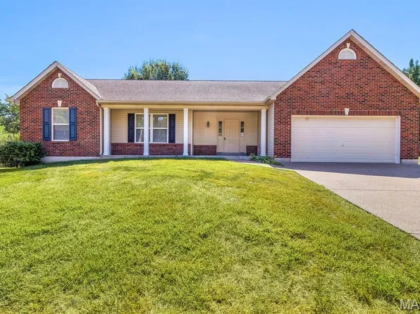 882 Sara Beth Ct, Saint Peters, MO 63376