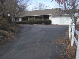 373 Hickory Hill Cir, Spruce Pine, NC 28777