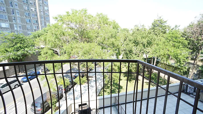 Rented by Karten & Lowe New York Real Estate LLC | media 11