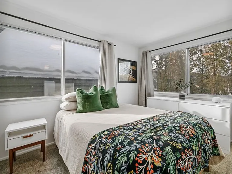 805 Cove Dr — Photo 8