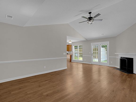 4th image of 15 Walnut Grove Way