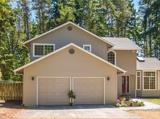 1561 Wildberry Ln, Oak Harbor, WA 98277