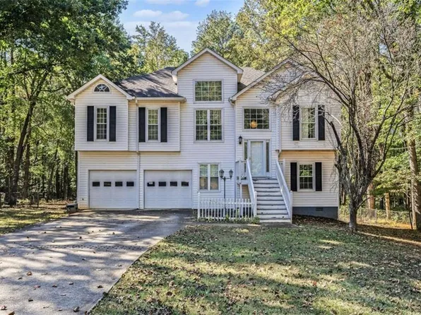 215 Ashley Trace Dr, Locust Grove, GA 30248