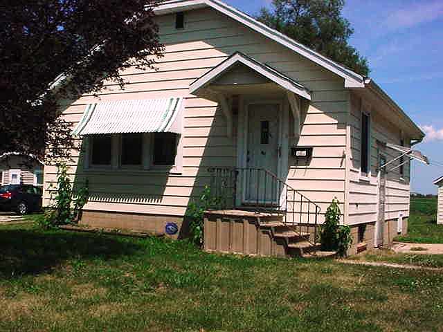 1st image of 761 N Farnham St