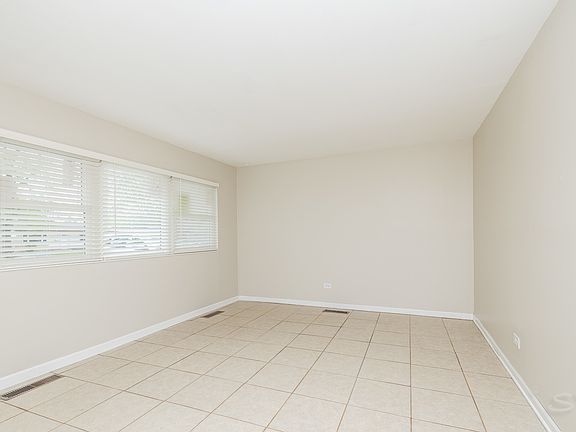 3rd image of 1508 Lincoln Pl