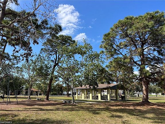 3rd image of 20821 Coconut DR