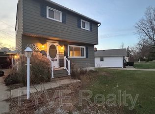 33469 Willowick Dr, Eastlake, OH 44095