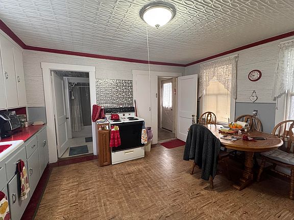 3rd image of 49 Ticonic Street