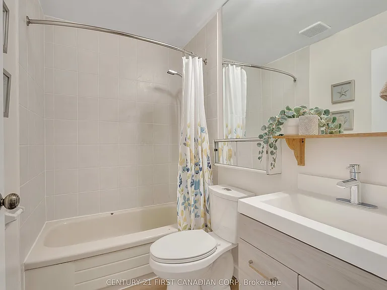 600 Grenfell Dr #1010 — Photo 22