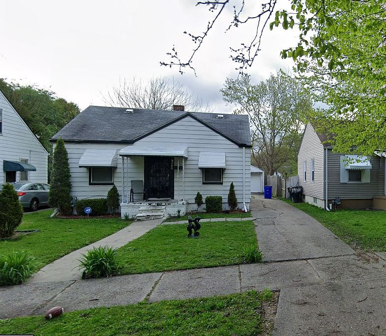 1st image of 19934 Bradford St