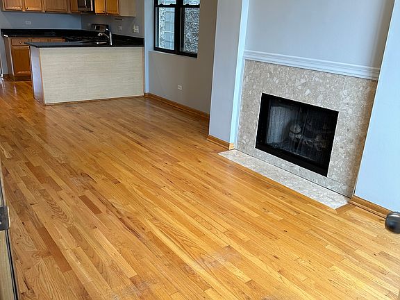 3rd image of 3244 N Sheffield Ave APT 3