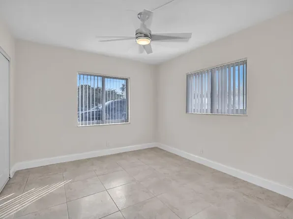 655 Jeffery St APT 7, Boca Raton, FL 33487