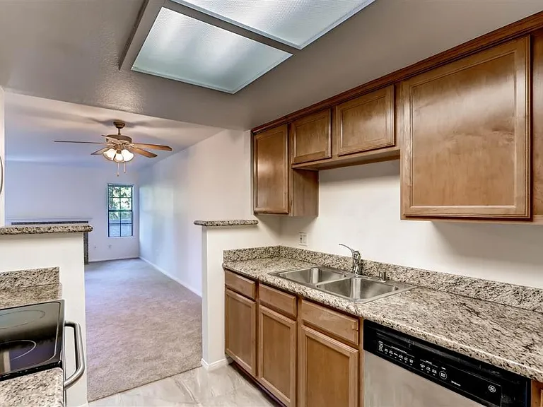 14972 Avenida Venusto #63 — Photo 5