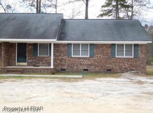 825 Rhodes St, Raeford, NC 28376