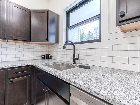 5th image of 525 Ramona St