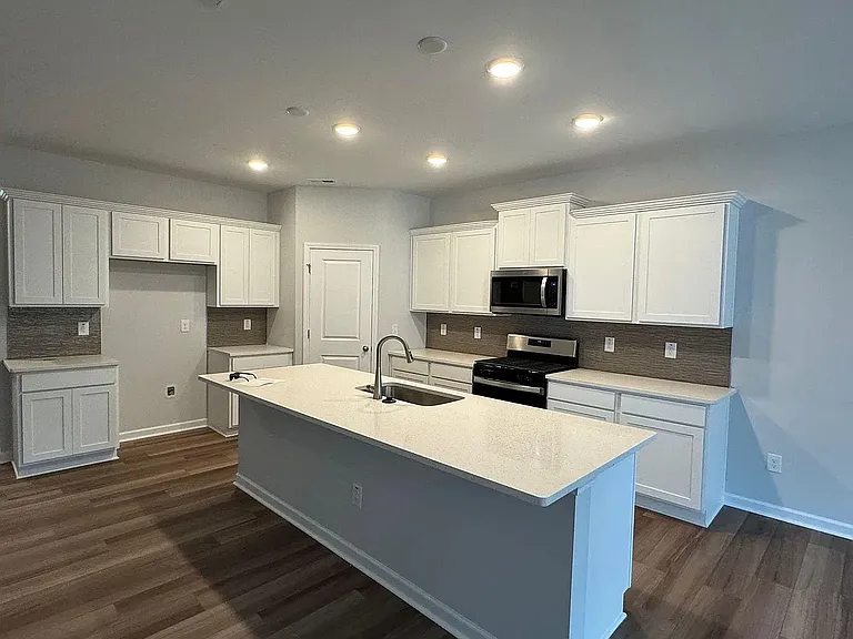 5114 Cambrey Dr — Photo 16