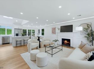 34 Clark St, Summit City, NJ 07901