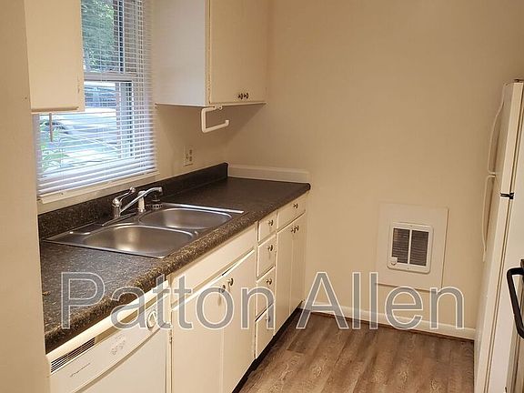 5th image of 250 Pincushion Ln APT A4