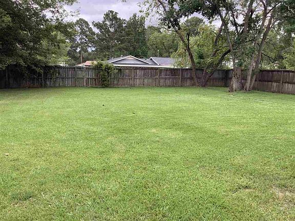 4th image of 114 Pine Park Dr