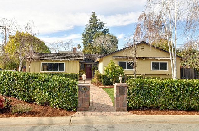 1st image of 1984 Knollwood Ln