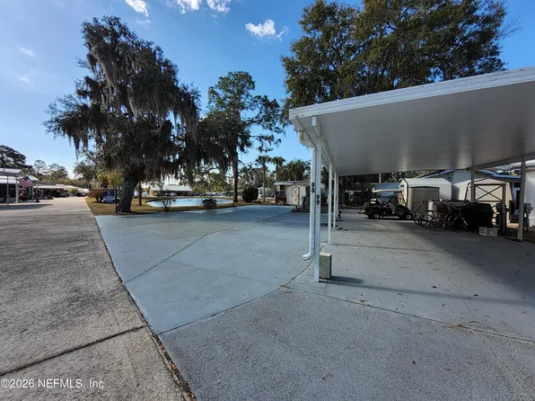 1074 FRONT LOTS 98 & 99 Street, Welaka, FL 32193