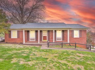 981 Beechwood Dr, Kingsport, TN 37663