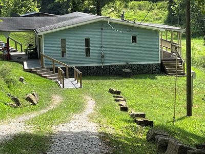 241 Robinson Ridge Road, Littleton, WV, 26581