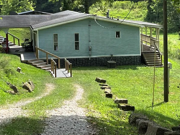 241 Robinson Ridge Road, Littleton, WV 26581