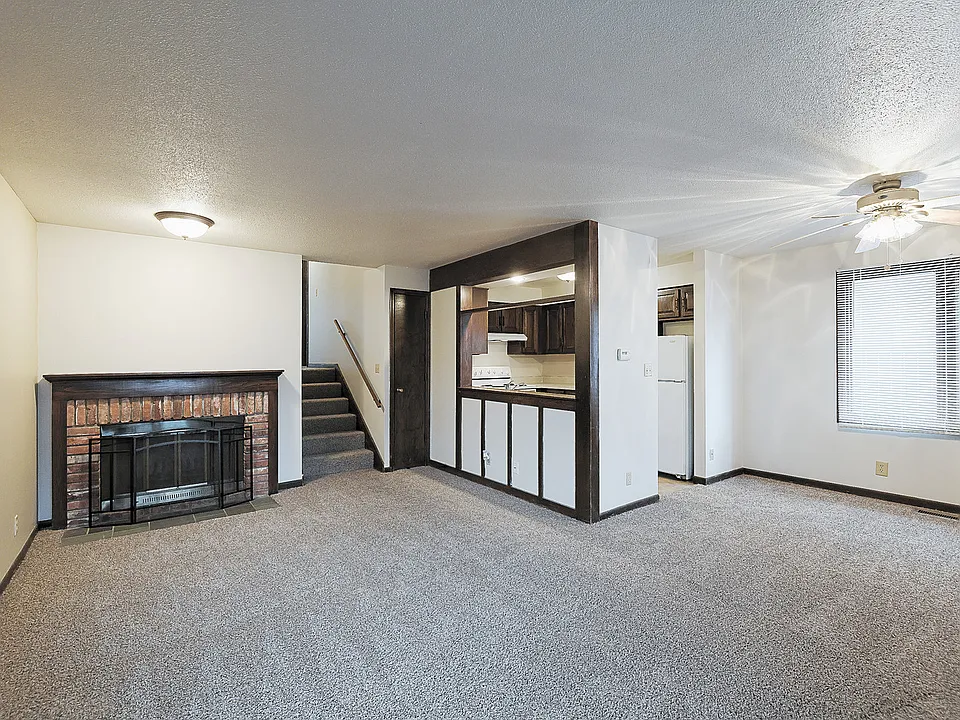 1110 F St #5