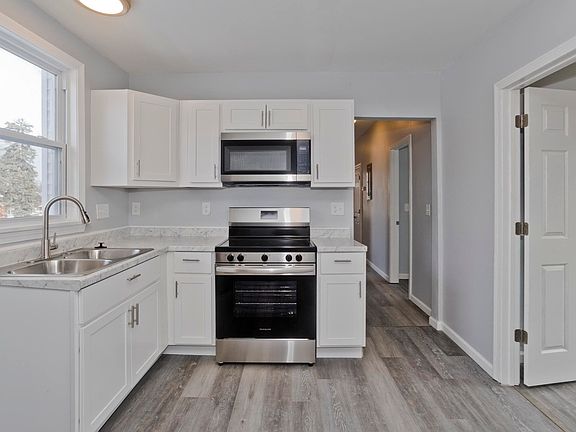 2nd image of 64 Thompson St