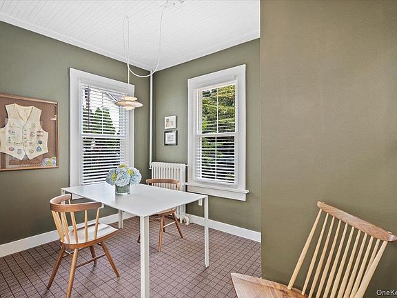 4th image of 27 12th Avenue
