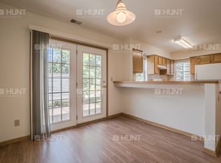 935D Buccaneer Dr, Glenview, IL 60026