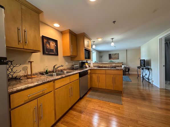 300 Historic 66 E APT 3