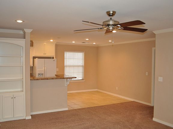 3rd image of 601 5th St Unit B