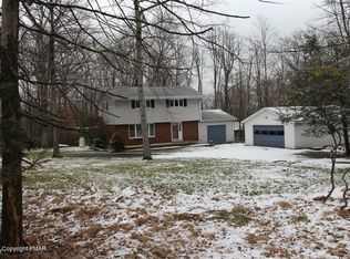 692 White Oak Rd, Cresco, PA 18326