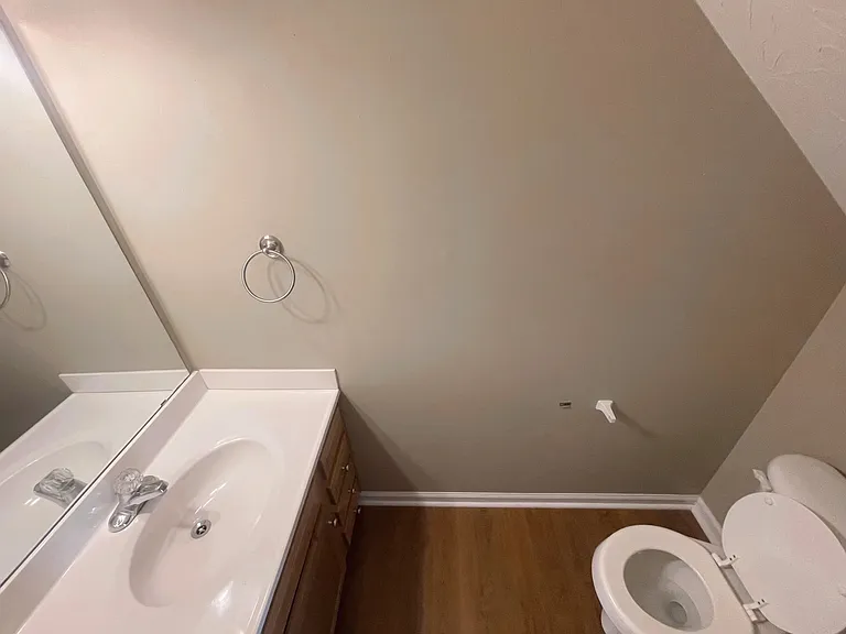 109 Hillridge Ct #D — Photo 9