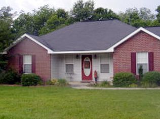 17 Southdown Rd, Sumrall, MS 39482