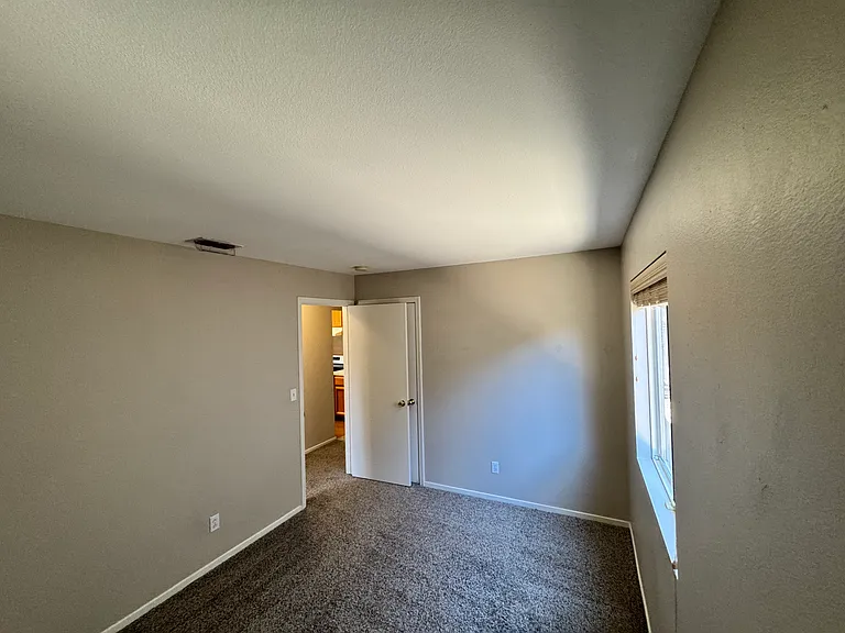 1772 Autumn Meadow Dr — Photo 26